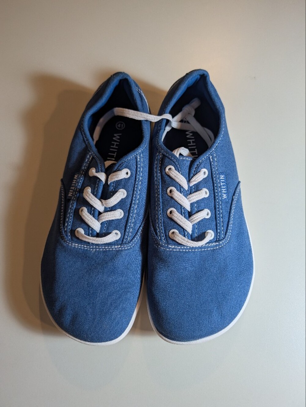 WHITIN Woman's Size 41/10.5 Blue Canvas Low-Top Lace Sneakers